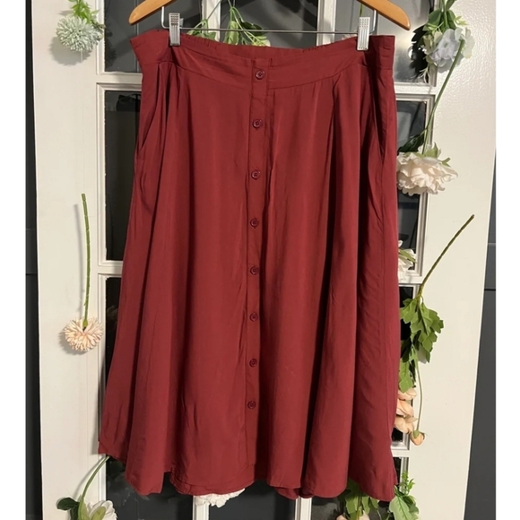 Torrid Burgundy Red Challis Button Front Midi Skirt Women's 1X Plus Size EUC - Picture 5 of 11